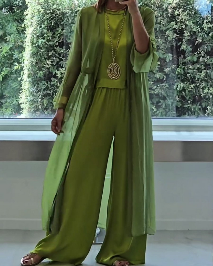 IVONIE - Elegant and Comfortable Set