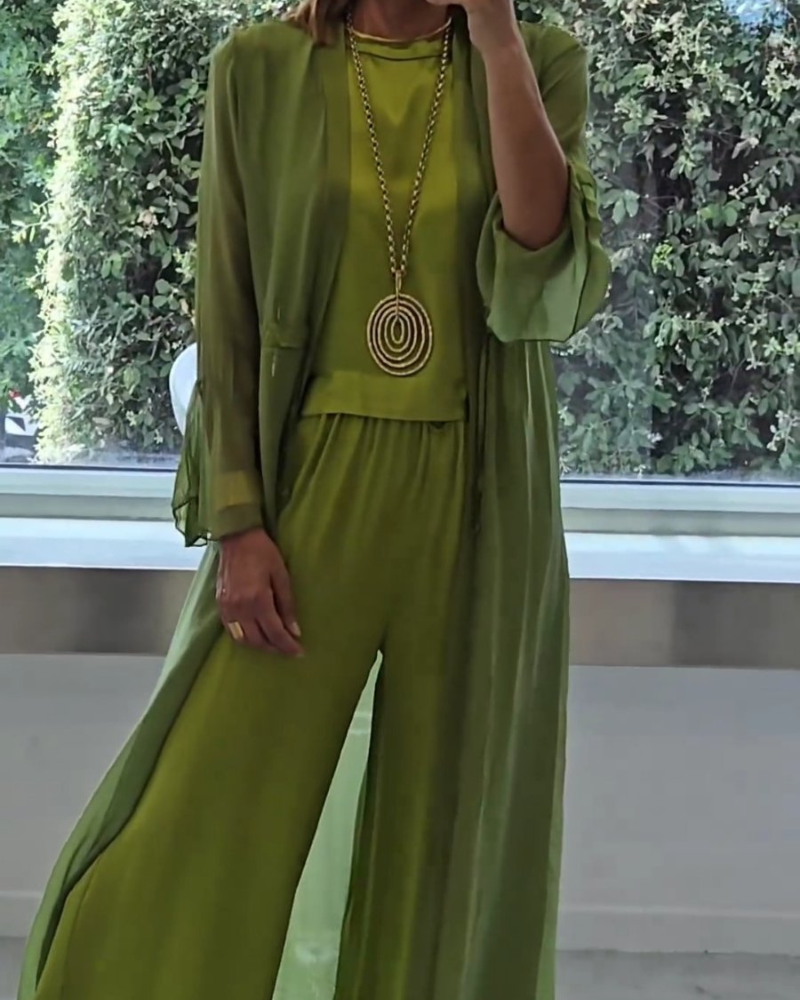 IVONIE - Elegant and Comfortable Set