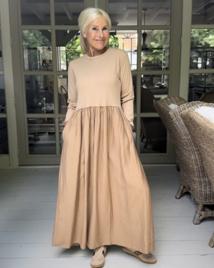 AMELAINE - LONG AND COMFORTABLE DRESS