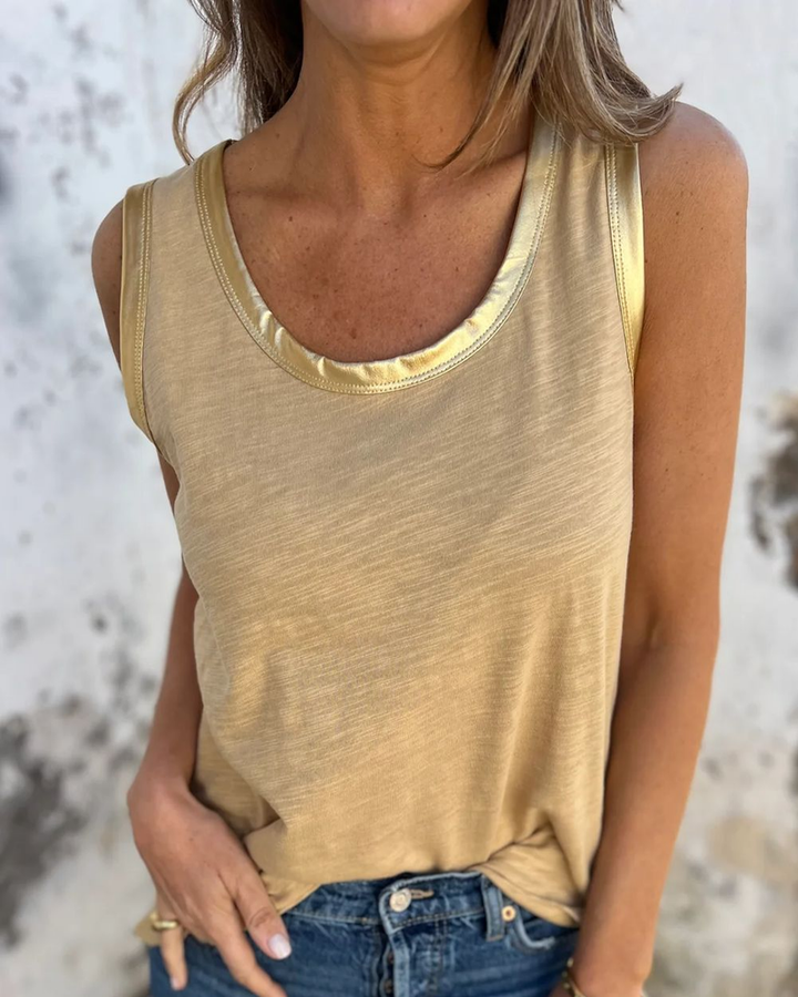 BELEN – Modern and Chic T-Shirt