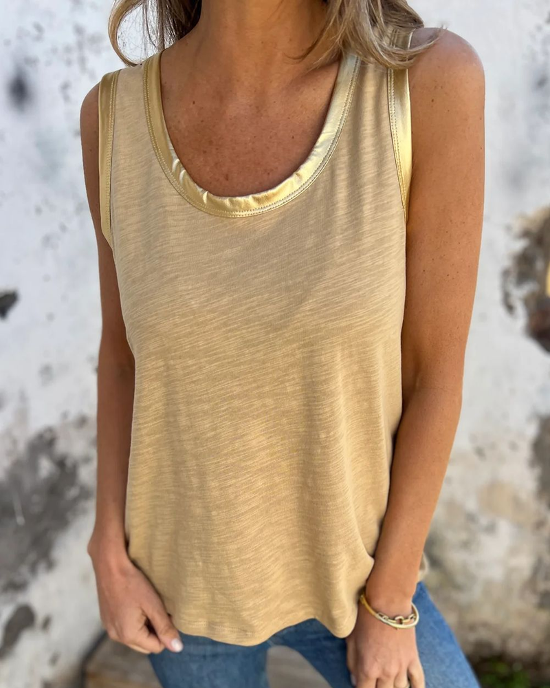 BELEN – Modern and Chic T-Shirt