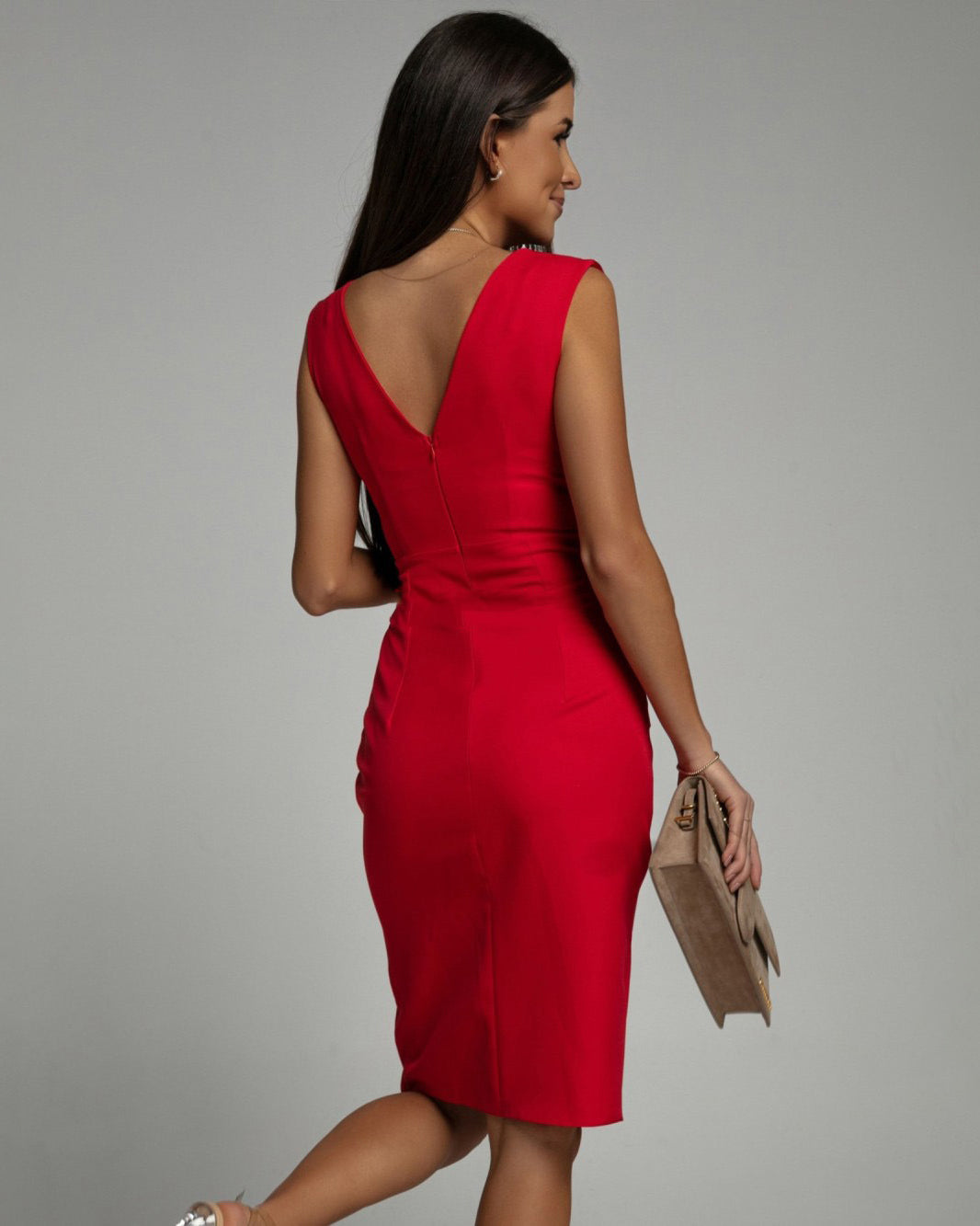 Noemí - Dress with V-neck