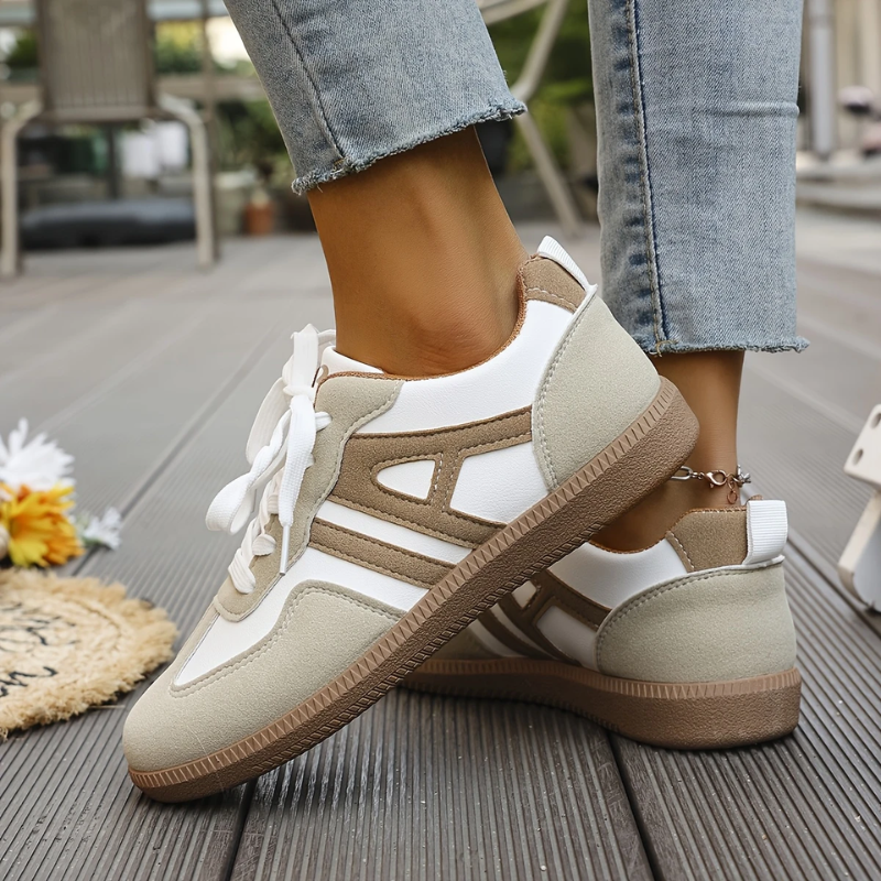 COMFORTABLE MARTA SNEAKERS