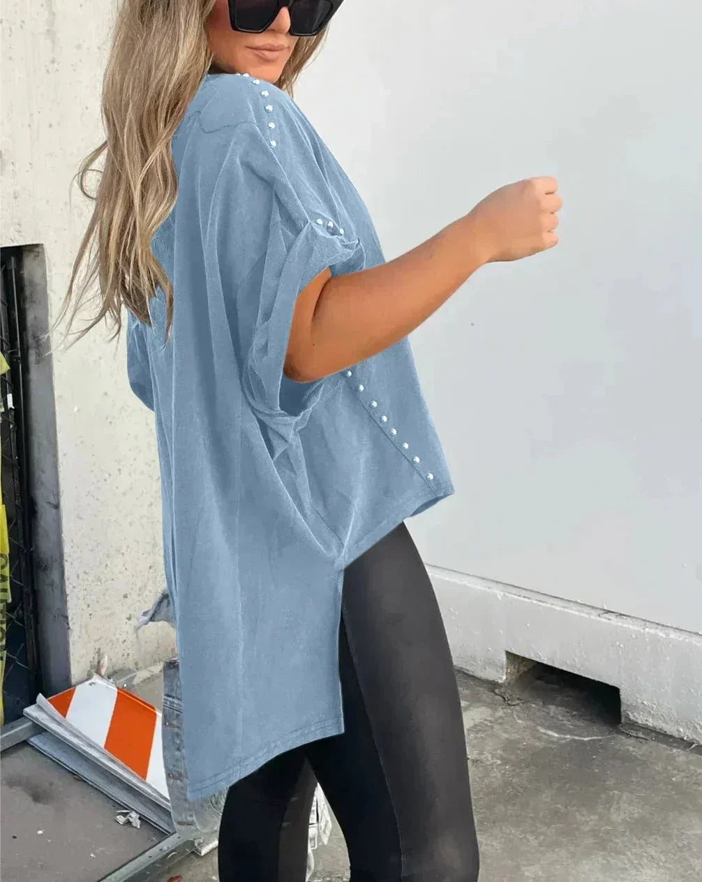 BELLA - OVERSIZED T-SHIRT WITH PINS