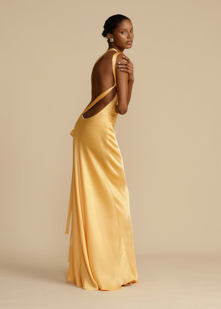 Inés - Elegant Golden Dress