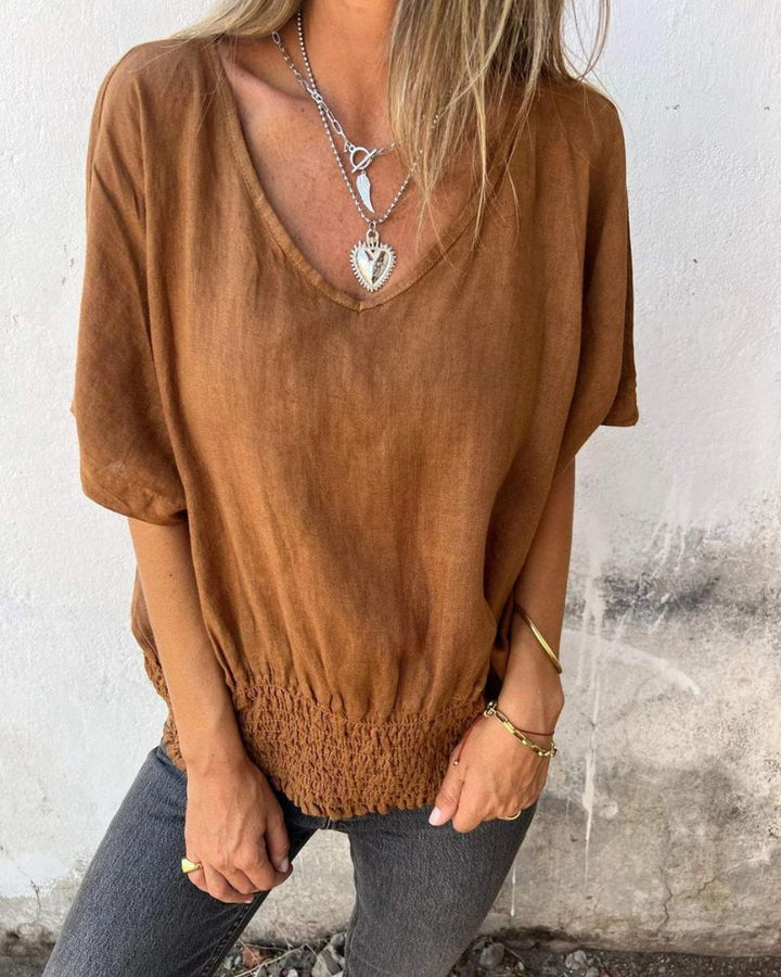 BOMIA - COMFORTABLE FITTED T-SHIRT WITH V-NECK