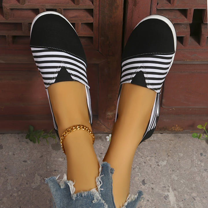 WOMEN'S SNEAKERS