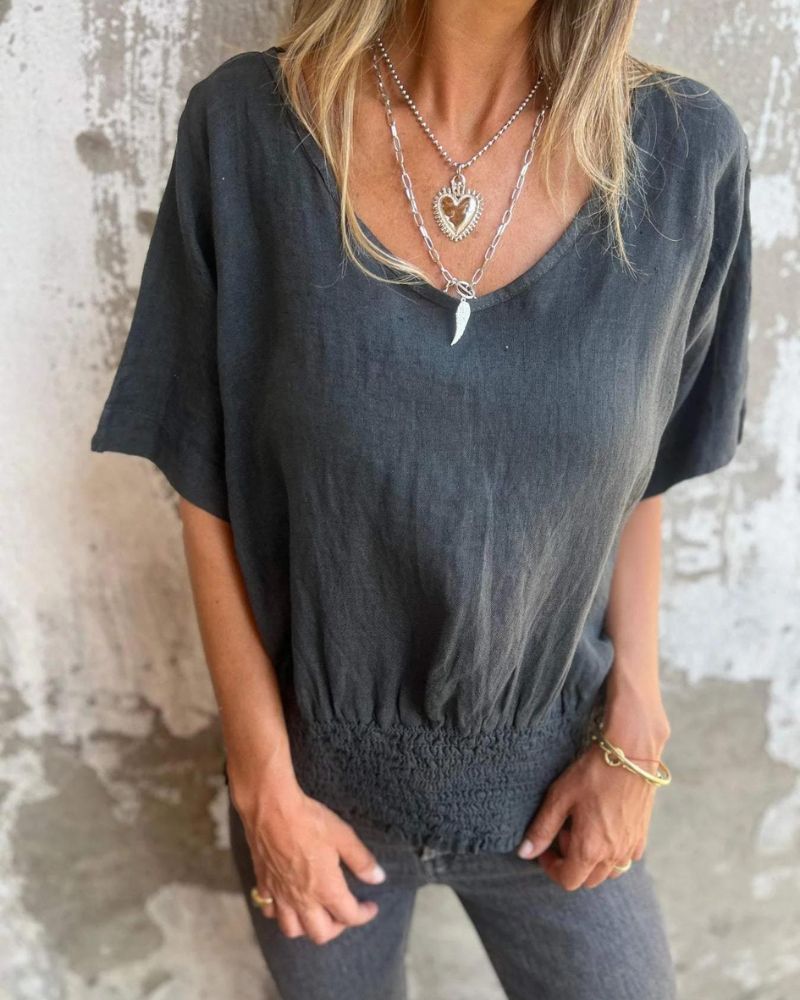 BOMIA - COMFORTABLE FITTED T-SHIRT WITH V-NECK
