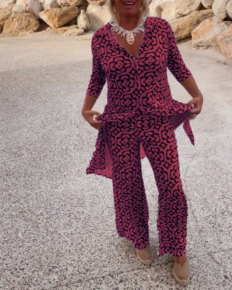 Printed Vintage Set with Collar and Button