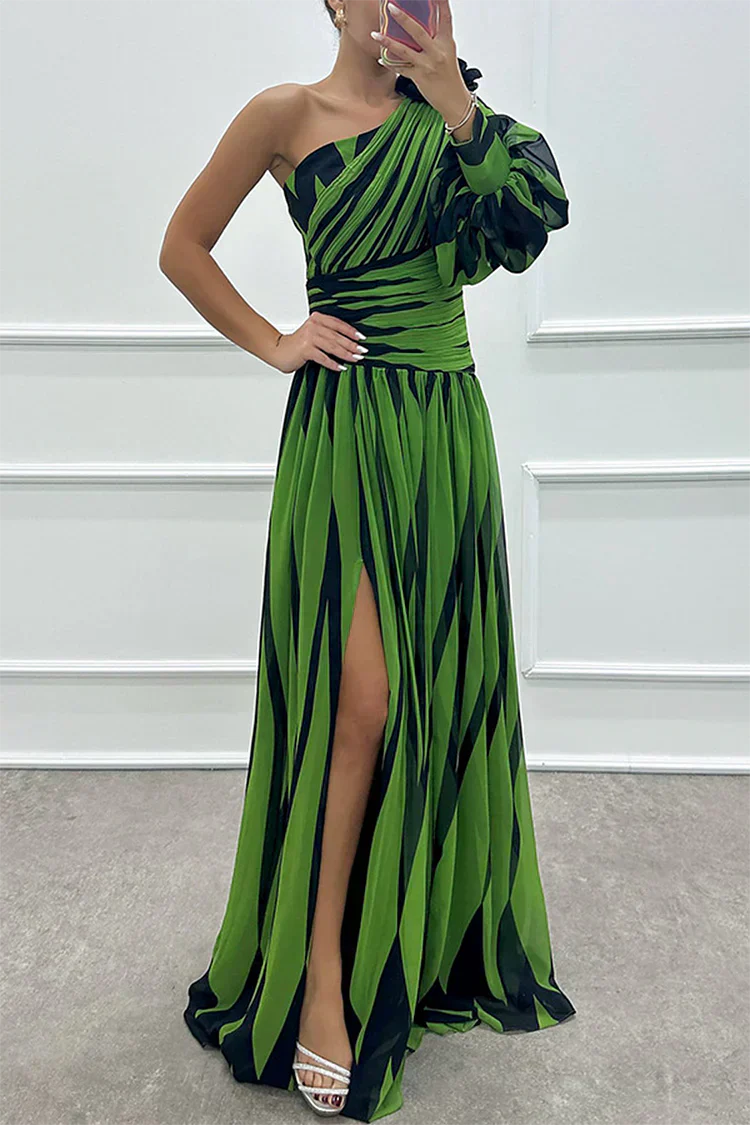 Shiloh - Chic Striped One-Shoulder Maxi Dress