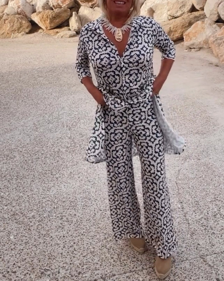 Printed Vintage Set with Collar and Button