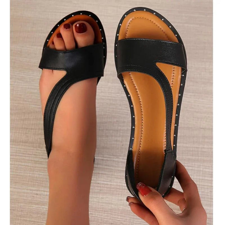 Siri - Flat Sandals with Open Toe