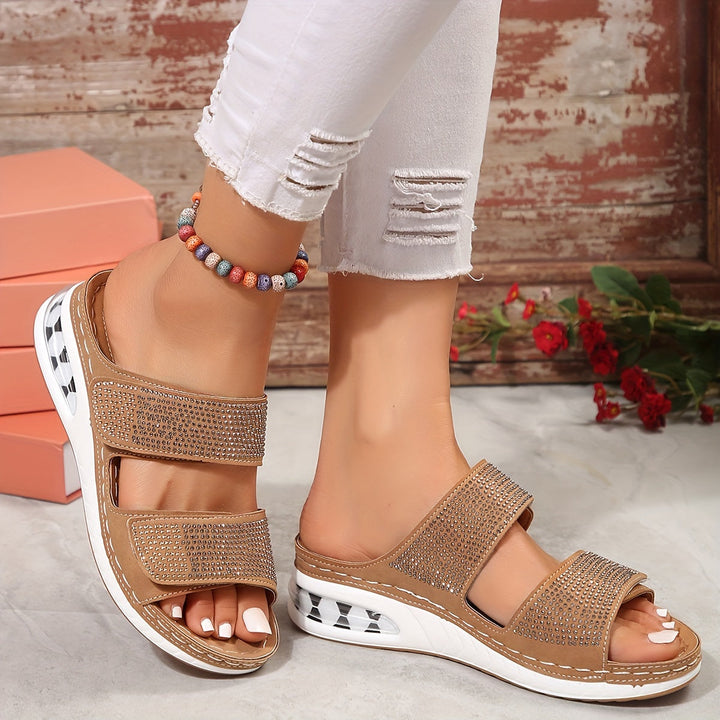 Dila - Comfortable Sandals
