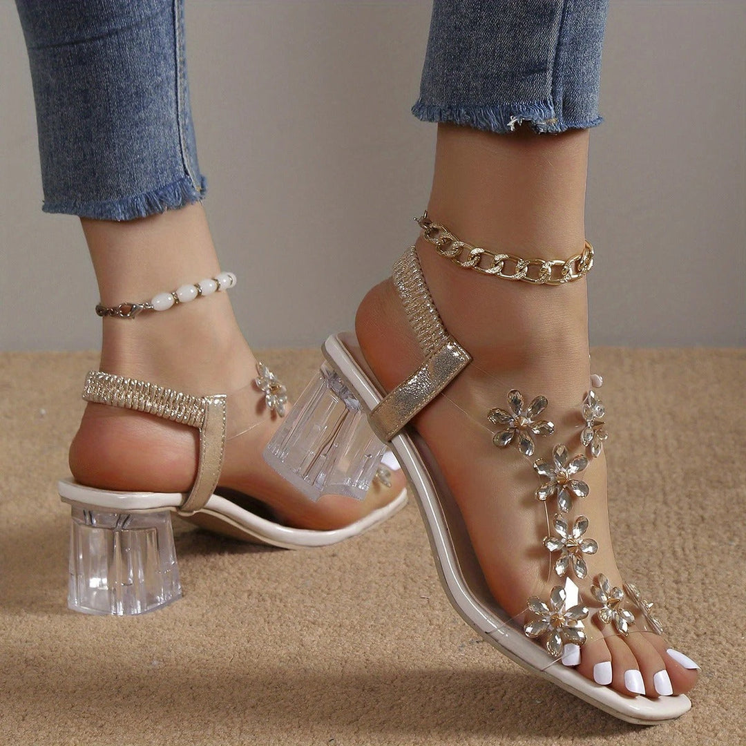 Florencia - Wide Heeled Sandals with Flower