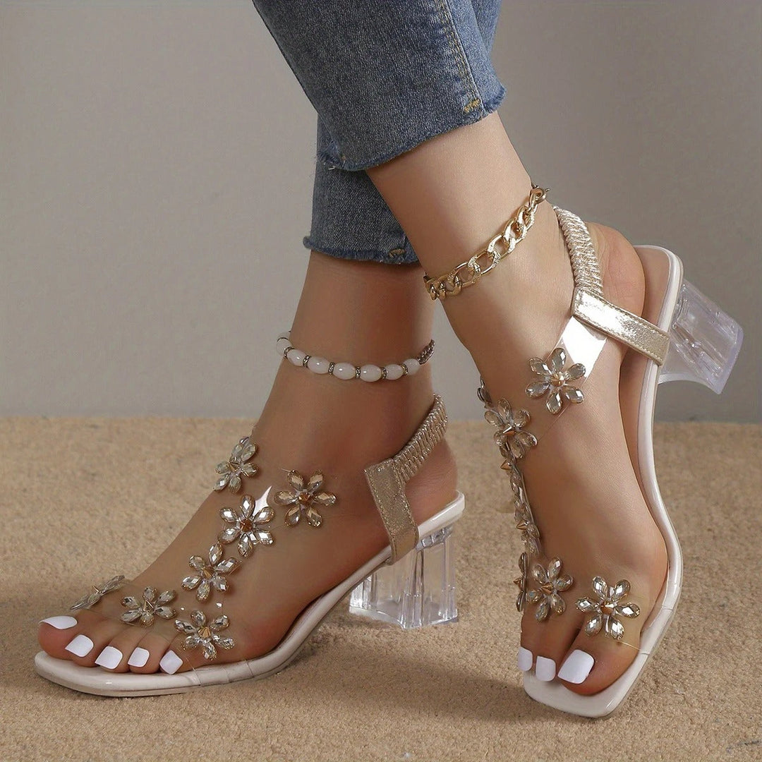 Florencia - Wide Heeled Sandals with Flower