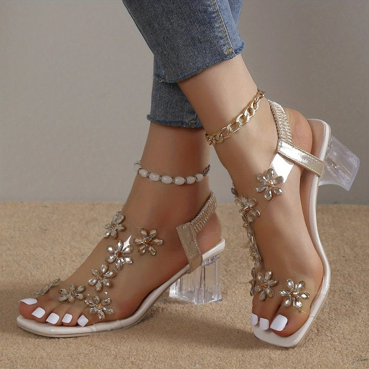Florencia - Wide Heeled Sandals with Flower
