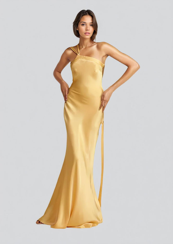 Inés - Elegant Golden Dress