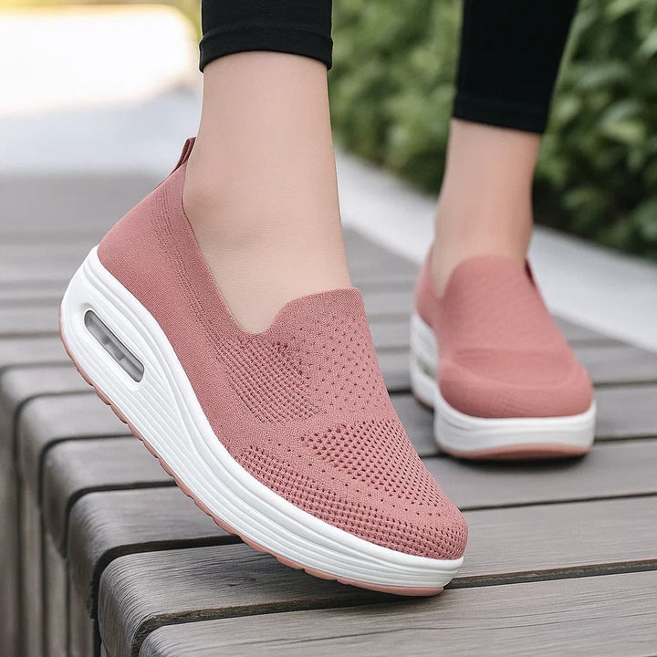Comfortable RelaxFit Walking Shoes