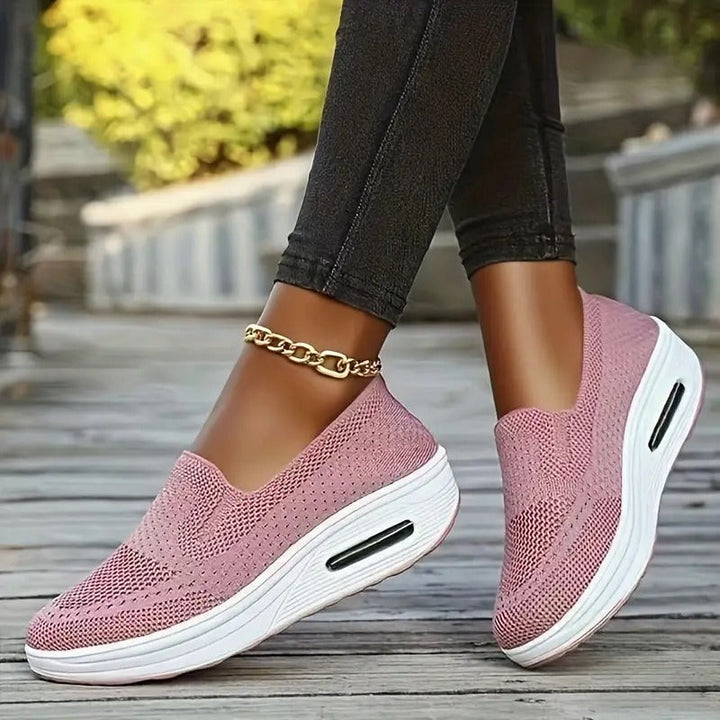 Comfortable RelaxFit Walking Shoes