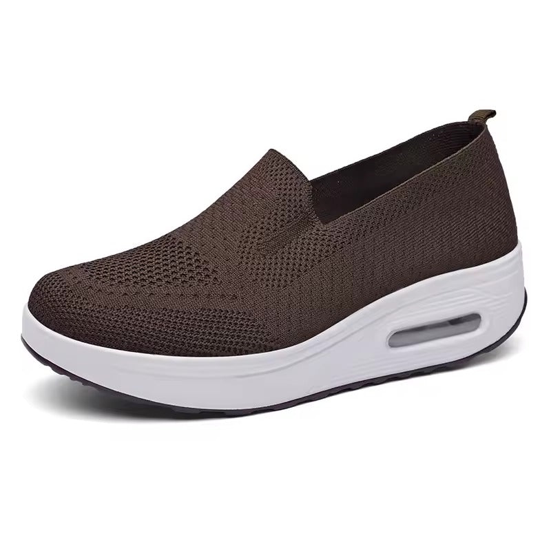 Comfortable RelaxFit Walking Shoes