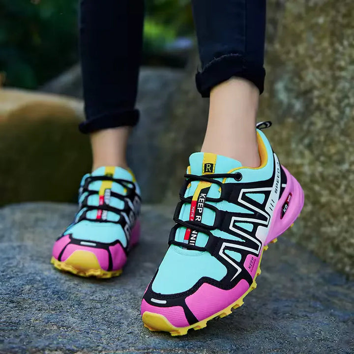Lía - Sports Shoes