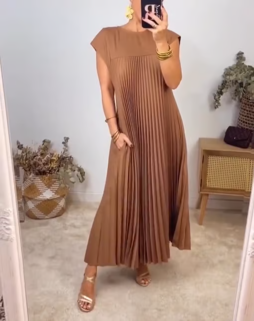 Jolienne Pleated Midi Dress