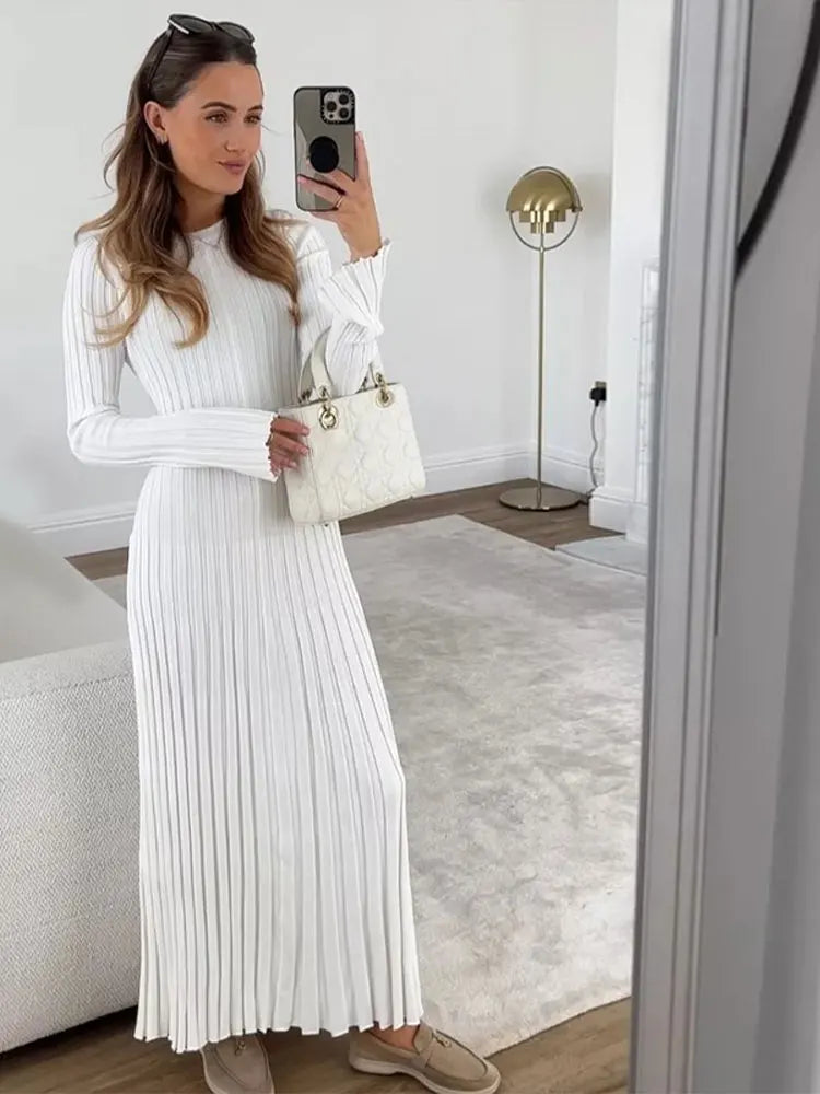 Avelina - Casual and Versatile Long Dress