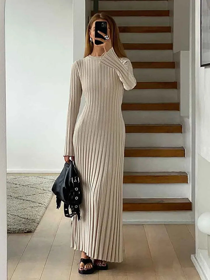 Avelina - Casual and Versatile Long Dress