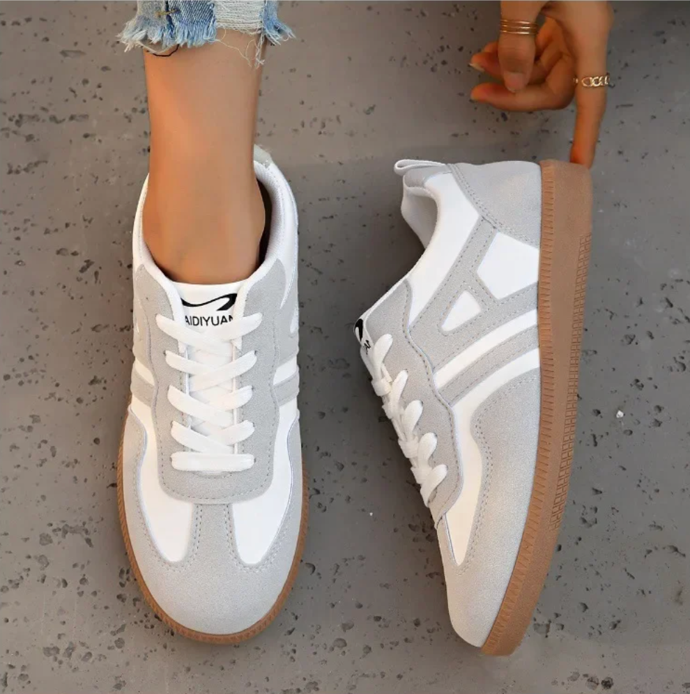 COMFORTABLE MARTA SNEAKERS