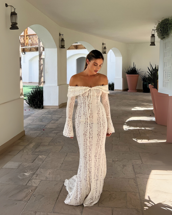 Isolde | Romantic Lace Gown