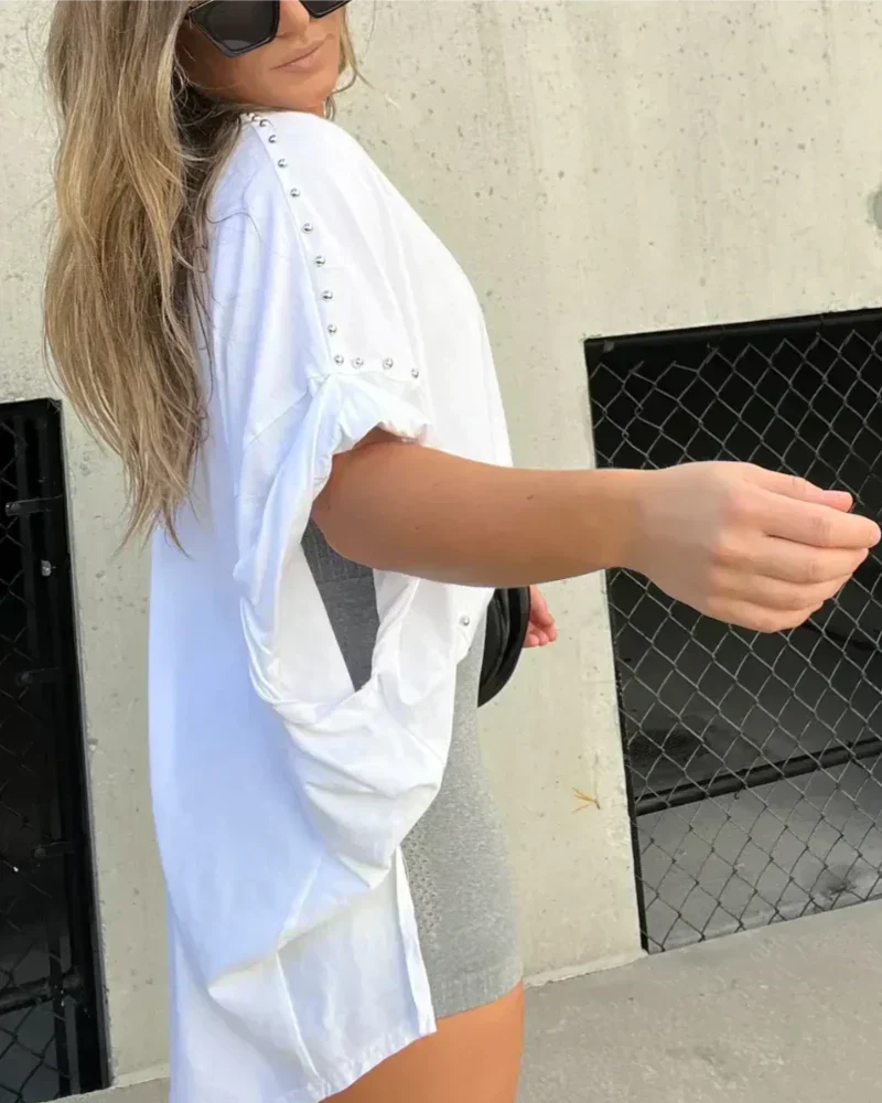 BELLA - OVERSIZED T-SHIRT WITH PINS