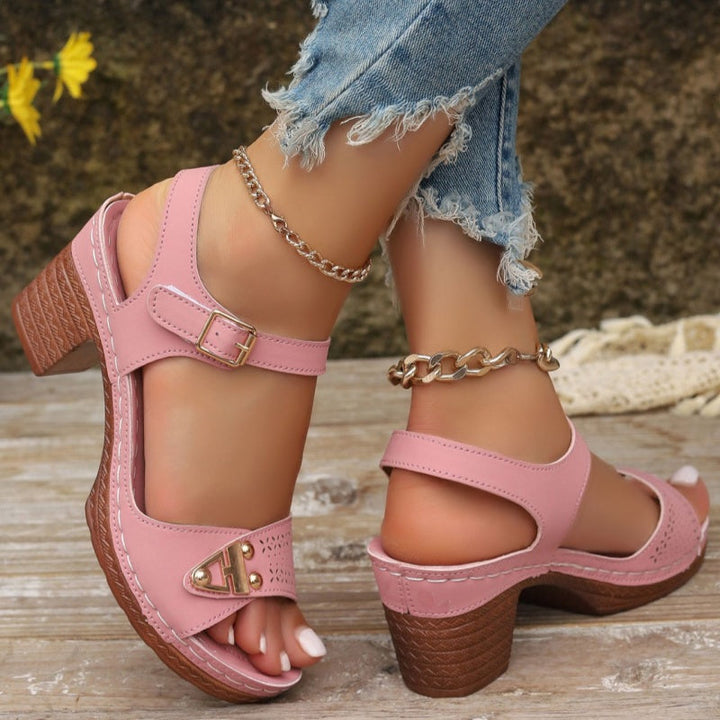 Leticia - Elegant and Comfortable Sandals