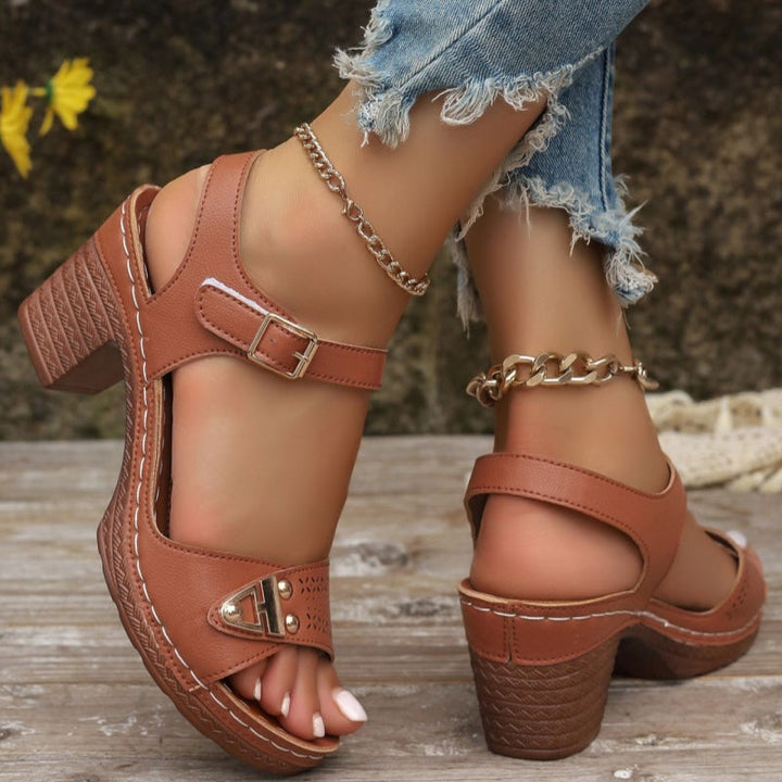 Leticia - Elegant and Comfortable Sandals