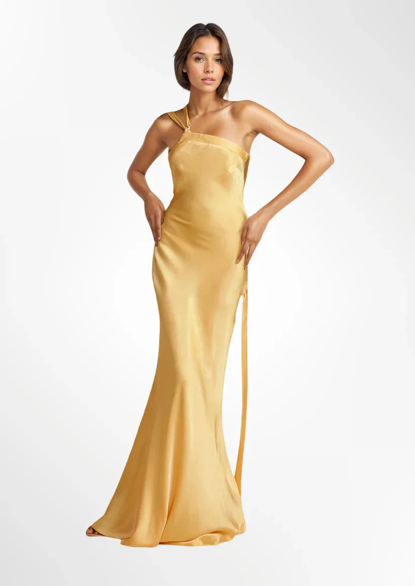 Inés - Elegant Golden Dress